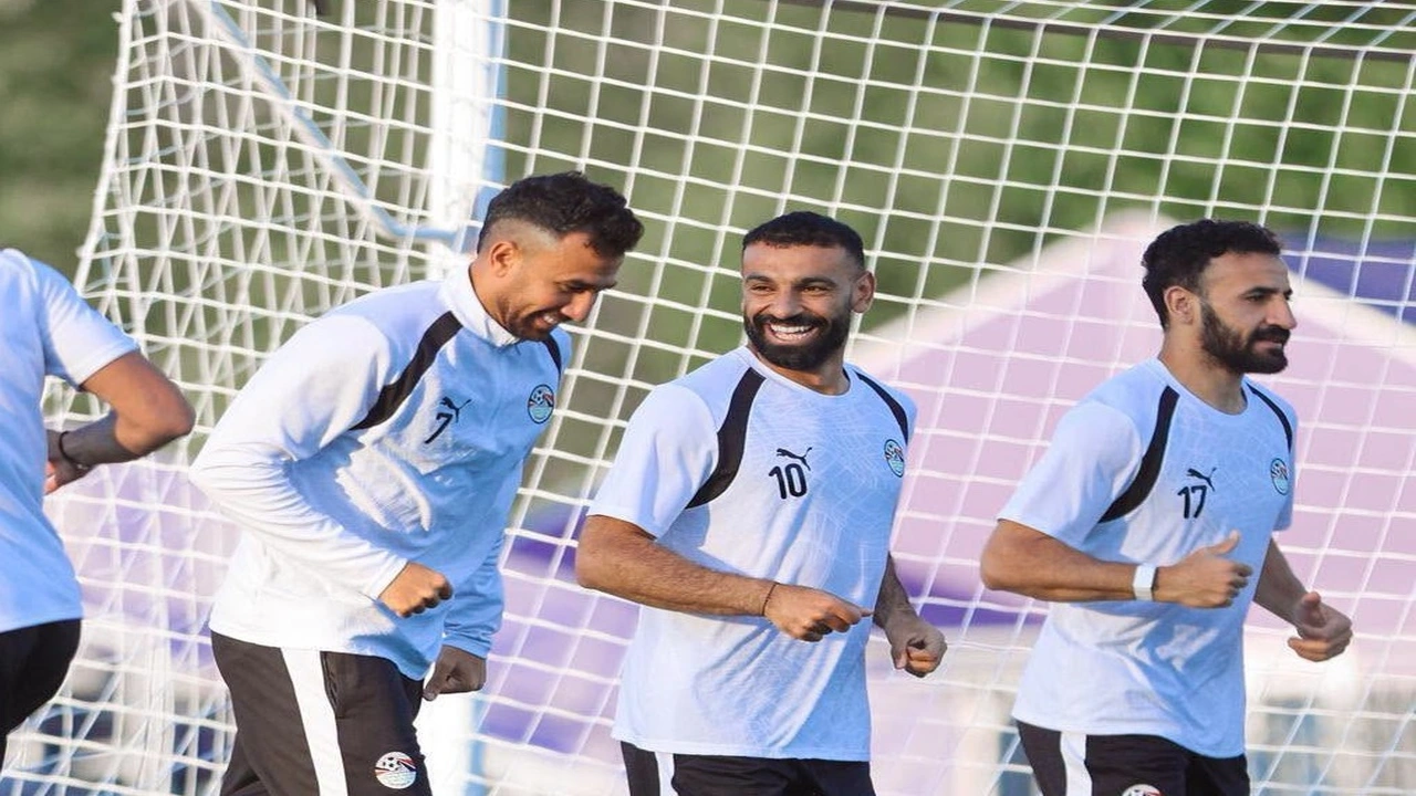 منتخب مصر يواجه إيران في مباراة مصيرية لحجز مكان في دور الـ32 بكأس العالم